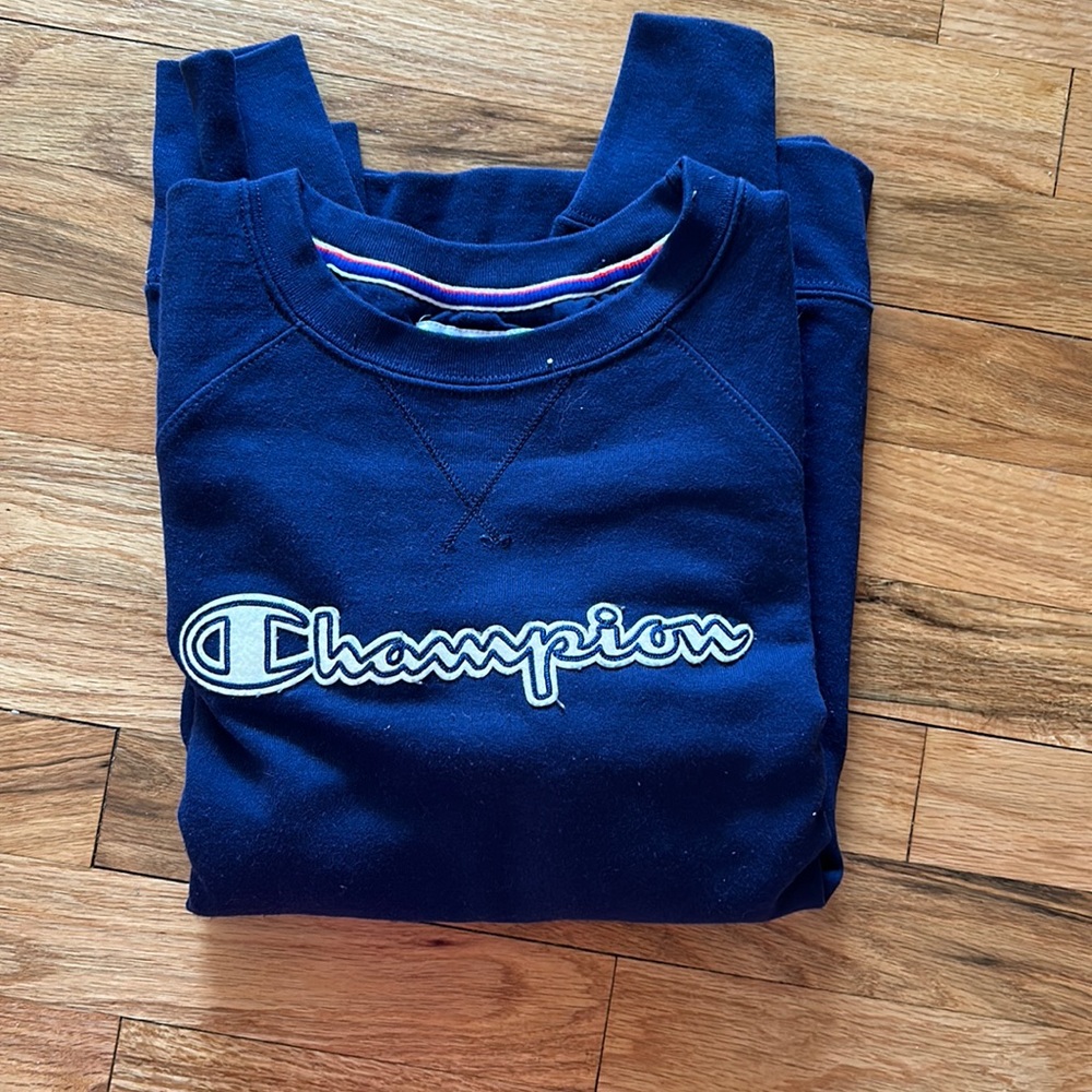 Champion crew neck sweatshirt